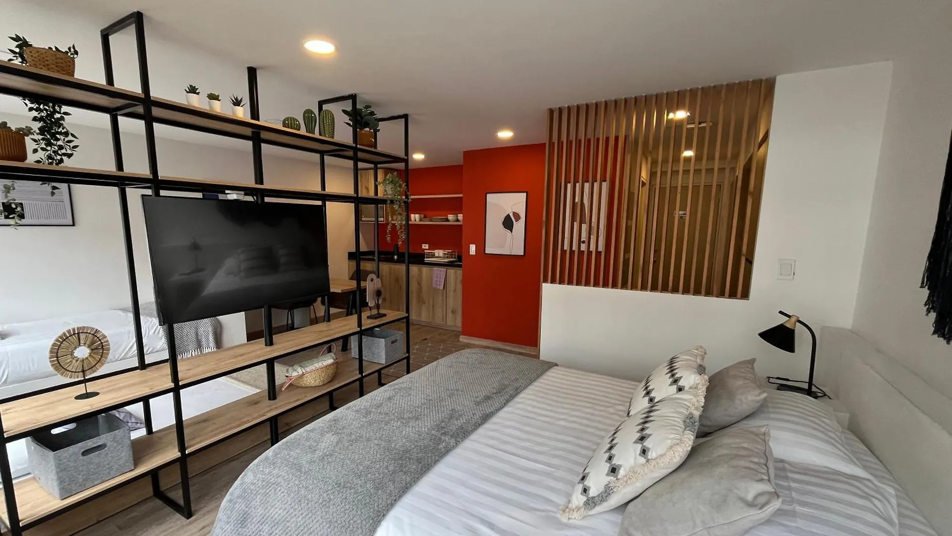 Apartment Great Space In Perfect Area! Walk Everywhere! Bogota Colombia